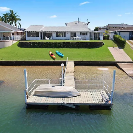 Deja Bleu - Great Family Home With Jetty Port Macquarie Exterior photo